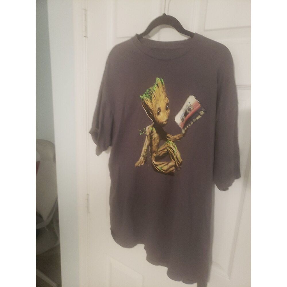 Marvel mens Shirt with guardians of the galaxy 2xl
